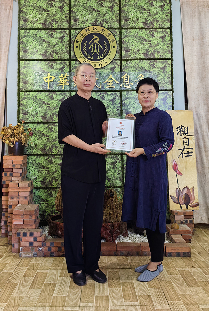 高影.jpg